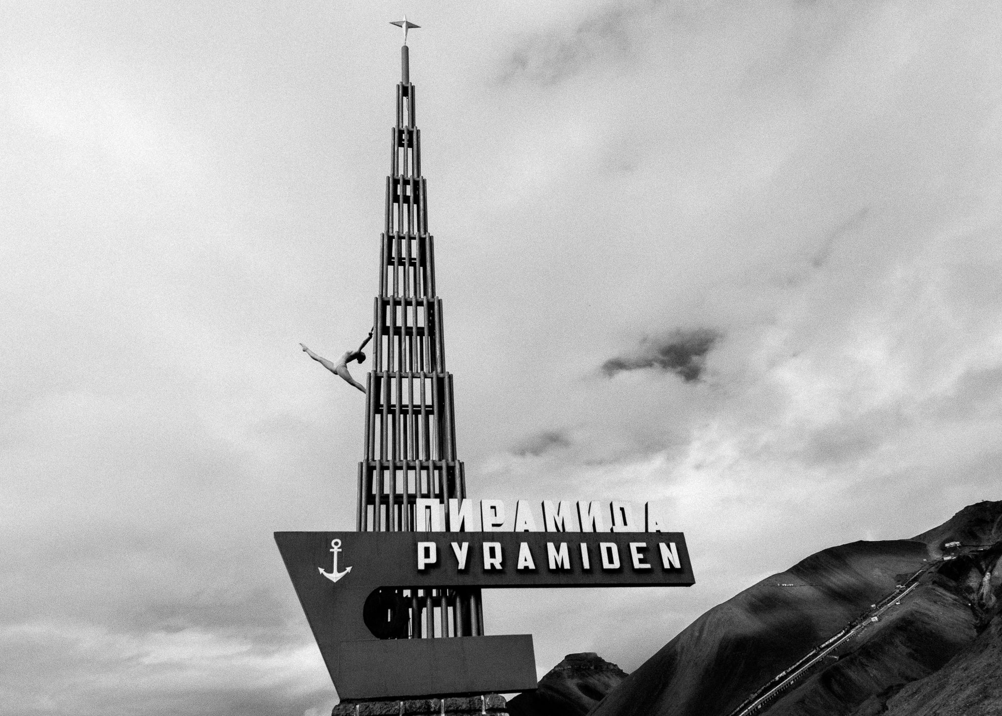 pyramiden, svalbard, photo art, photo art gallery, art for sale, photo for sale, black and white